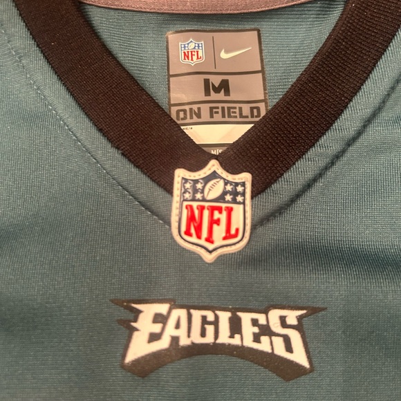 NIKE EAGLES boys 5/6 “11 Wentz” NFL licensed on field jersey - Picture 2 of 10